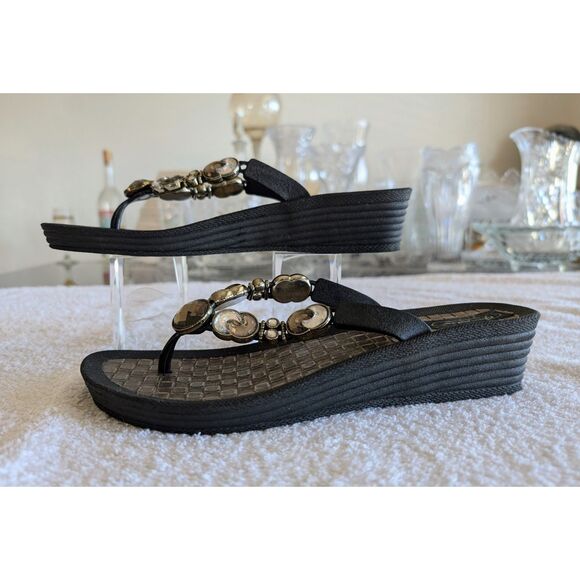 Grandco jeweled thong sandals  Sz 9 - Picture 2 of 9